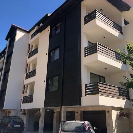 Apartamento Borov Park 3 *