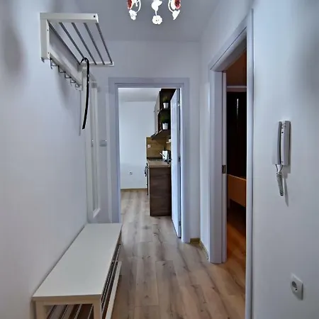 아파트 Borov Park 3 *