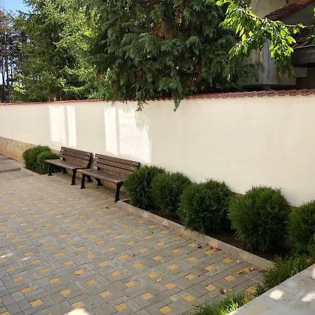 Borov Park 3 Апартаменты