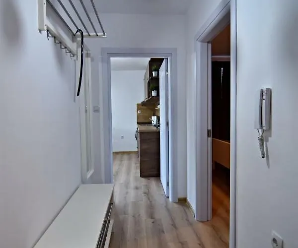 Lejlighed Borov Park 3 *